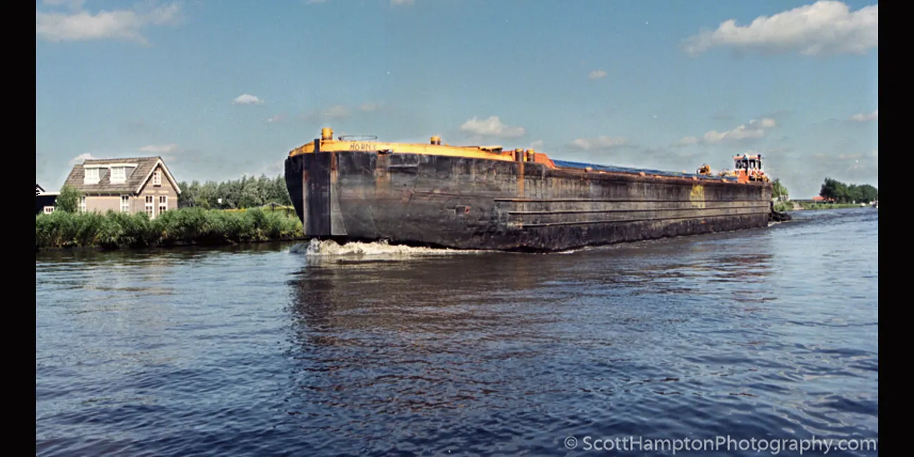 ''Nederland Barge''